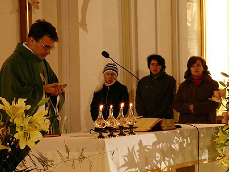  Październik - Msza święta z modlitwą o uzdrowienie w Justynowie 